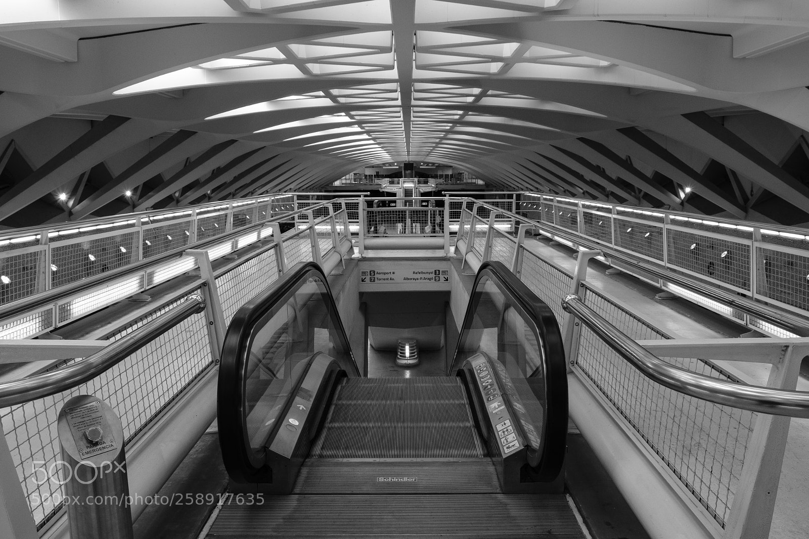 Fujifilm X-T2 sample photo. Symmetry photography