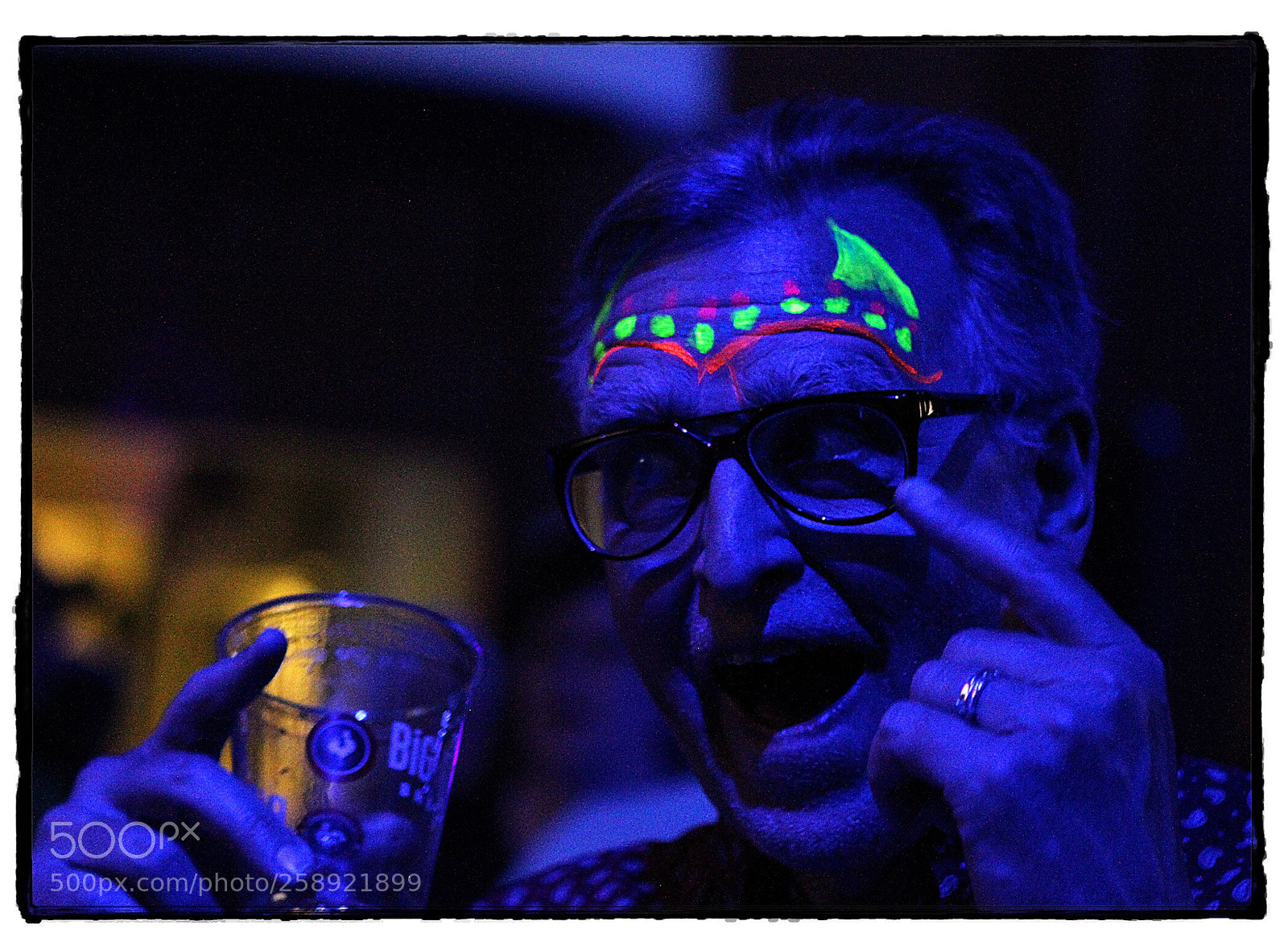 Canon EOS 7D sample photo. Neon face paint at photography