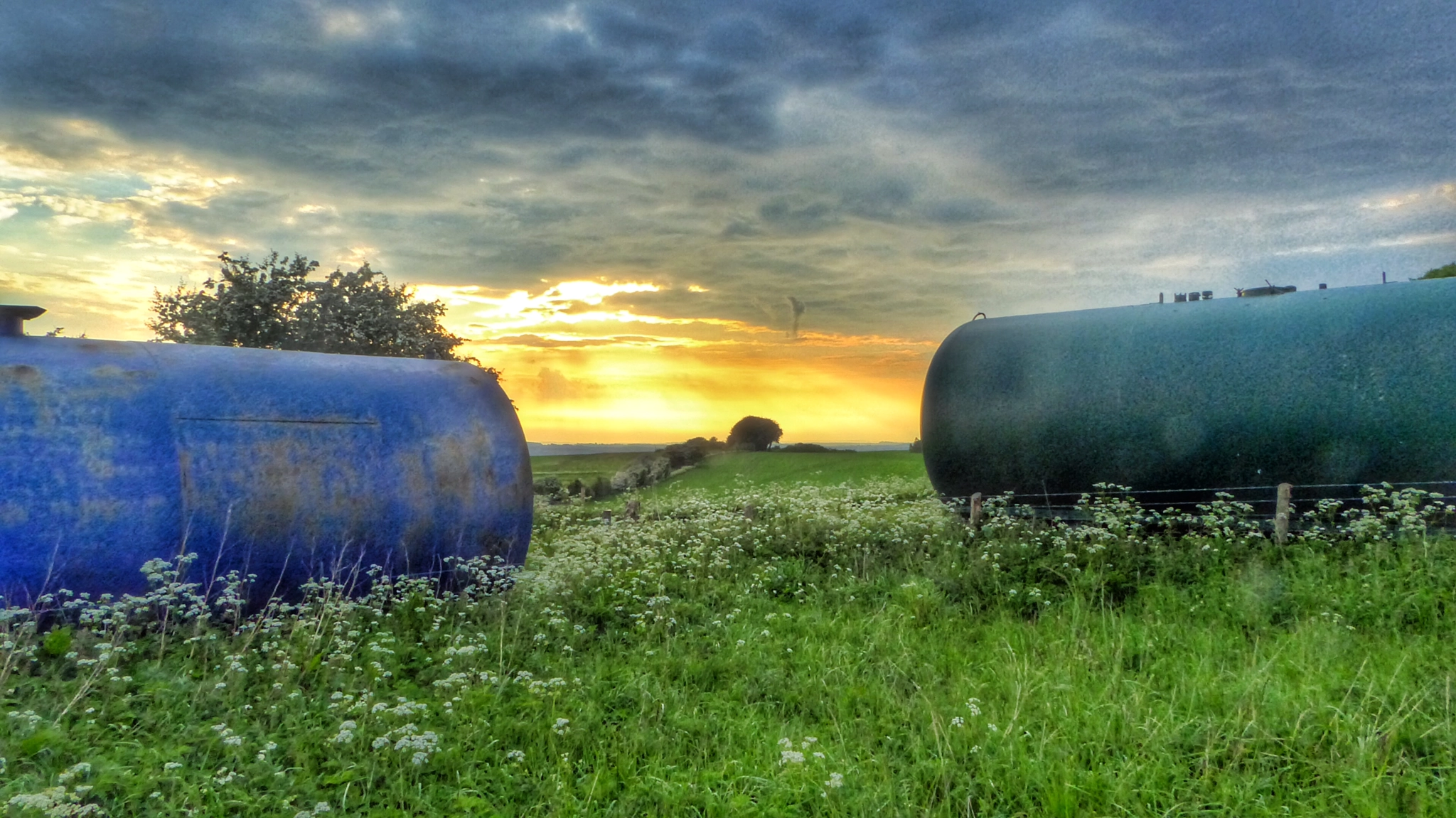 Panasonic Lumix DMC-ZS50 (Lumix DMC-TZ70) sample photo. The old water tanks photography