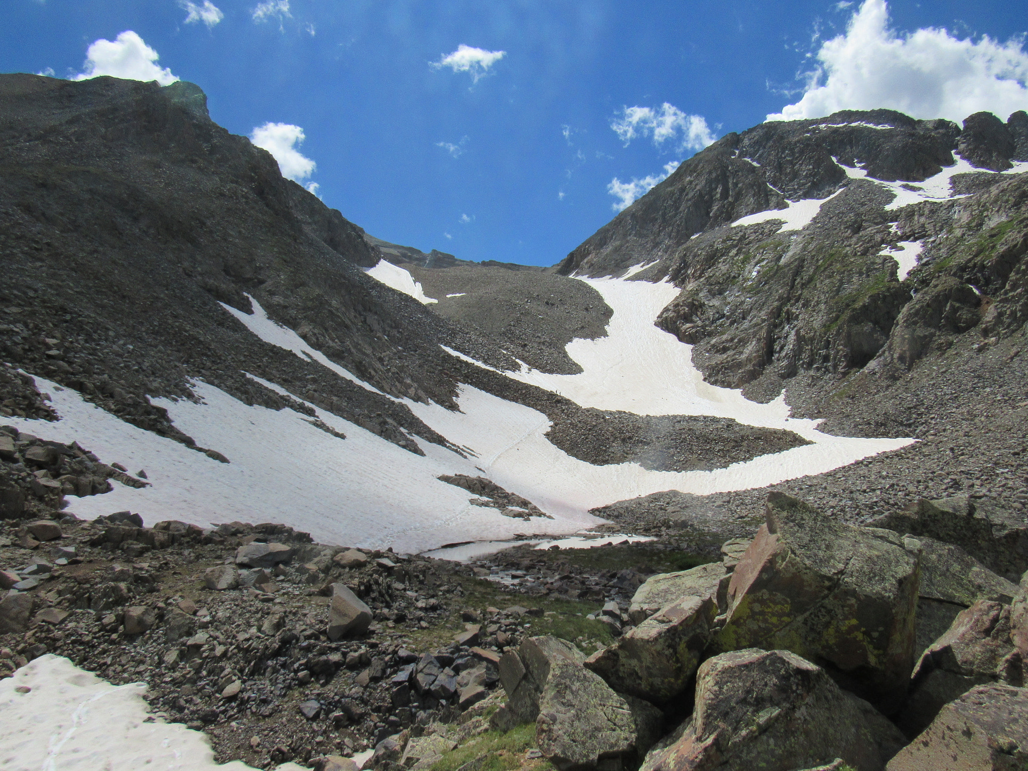 Canon PowerShot SX520 HS sample photo. Looking towards the peaks photography