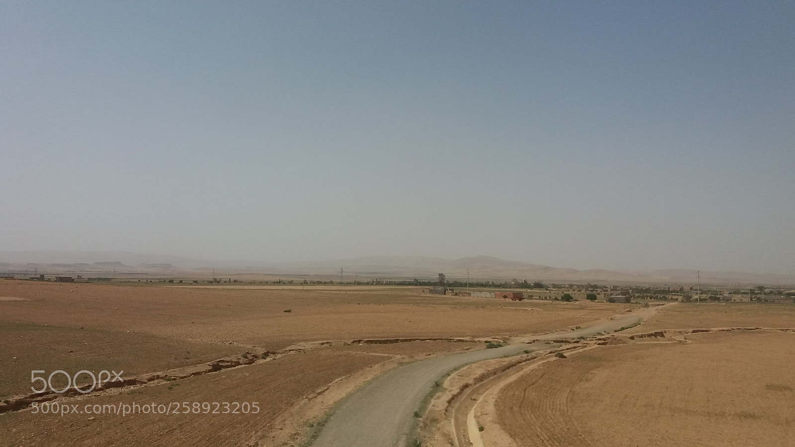 Samsung Galaxy J5 sample photo. Desert road photography