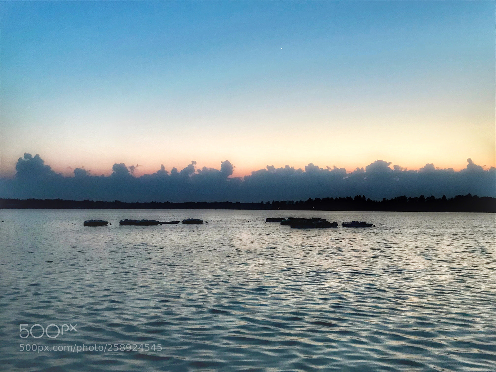 Apple iPhone 7 sample photo. ..cloud’s city. photography