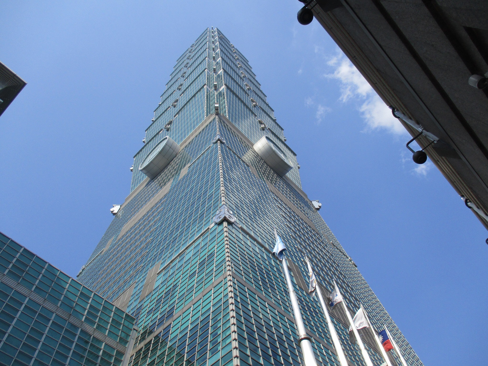 Canon PowerShot ELPH 160 (IXUS 160 / IXY 150) sample photo. Taipei 101 photography
