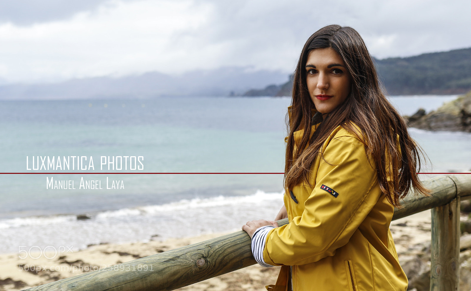 Canon EOS 7D Mark II sample photo. Red photography