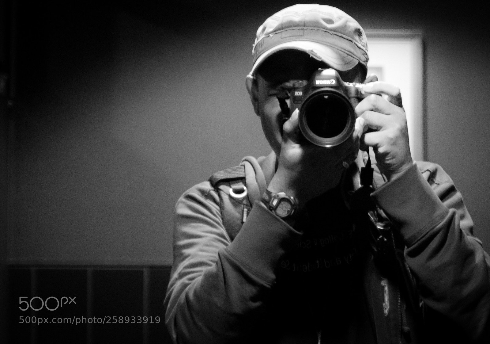 Canon EOS 6D Mark II sample photo. Obligatory selfie photography