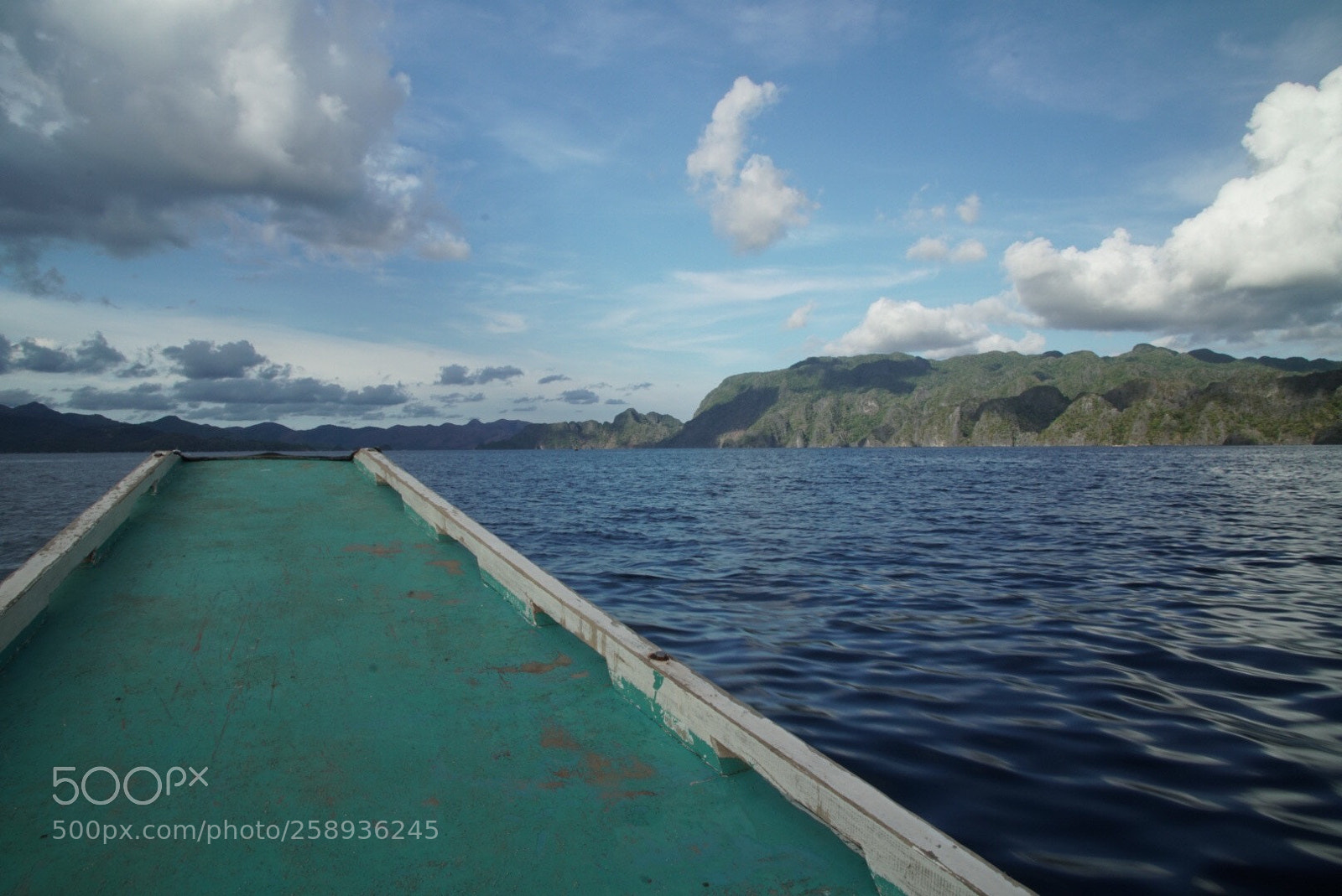 Sony a6500 sample photo. Coron boat photography
