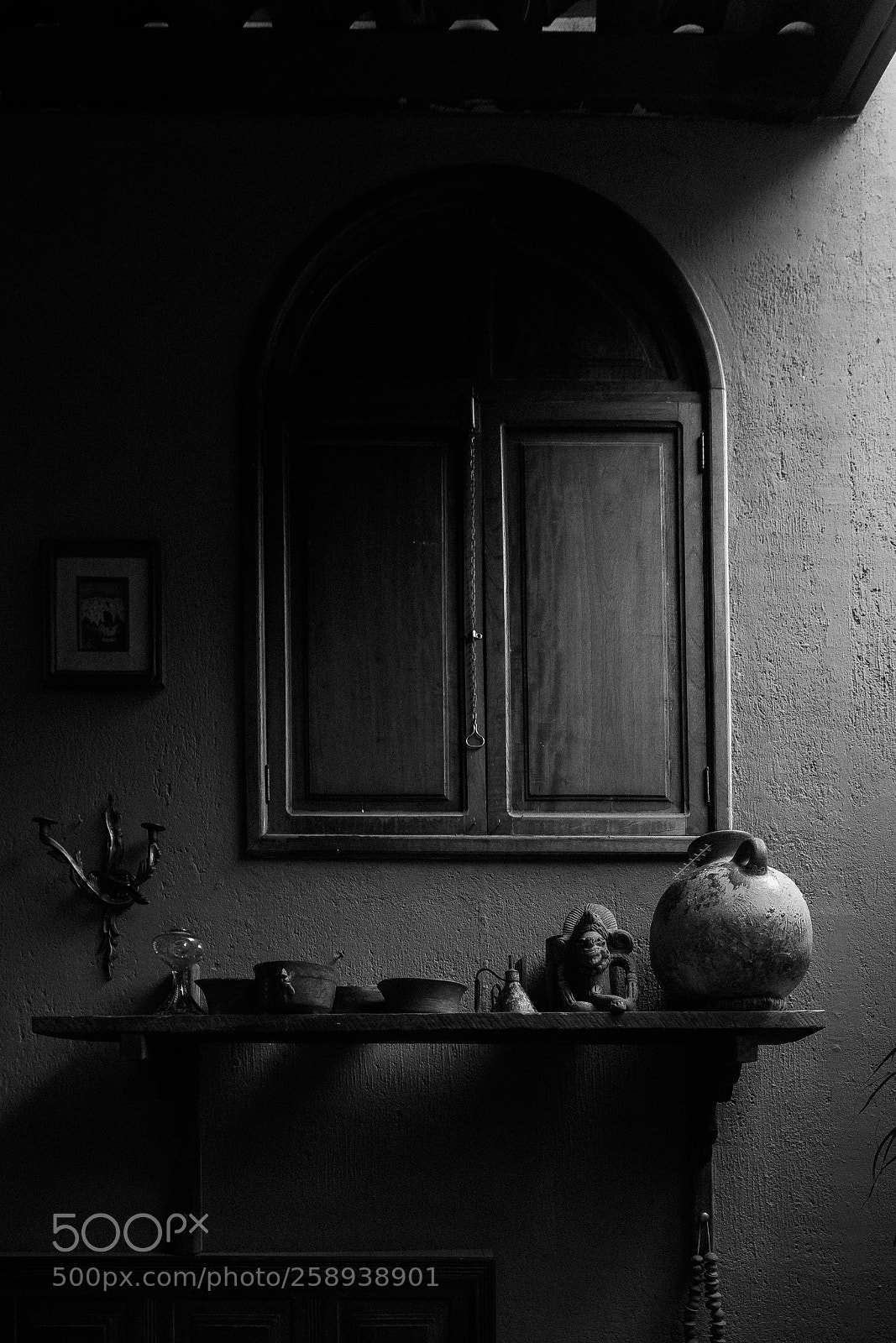 Canon EOS 5D Mark IV sample photo. Window photography