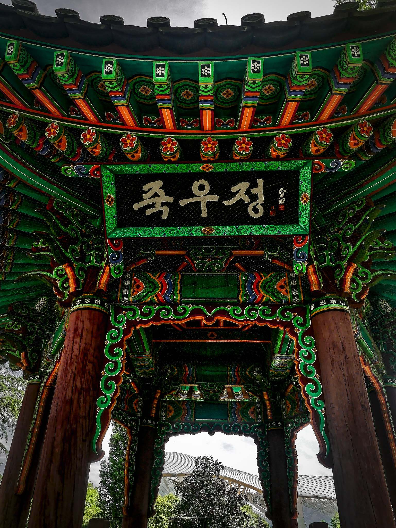 Panasonic Lumix DMC-G85 (Lumix DMC-G80) sample photo. Korean square photography