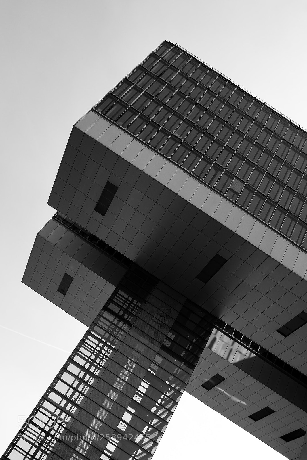 Fujifilm X100S sample photo. Modern photography