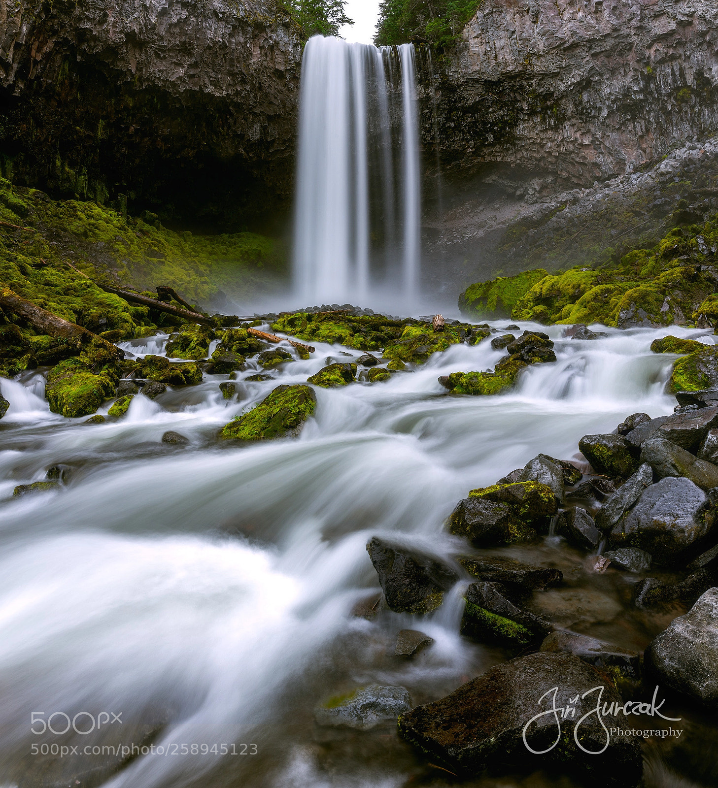 Canon EOS 6D sample photo. Tamanawas falls photography