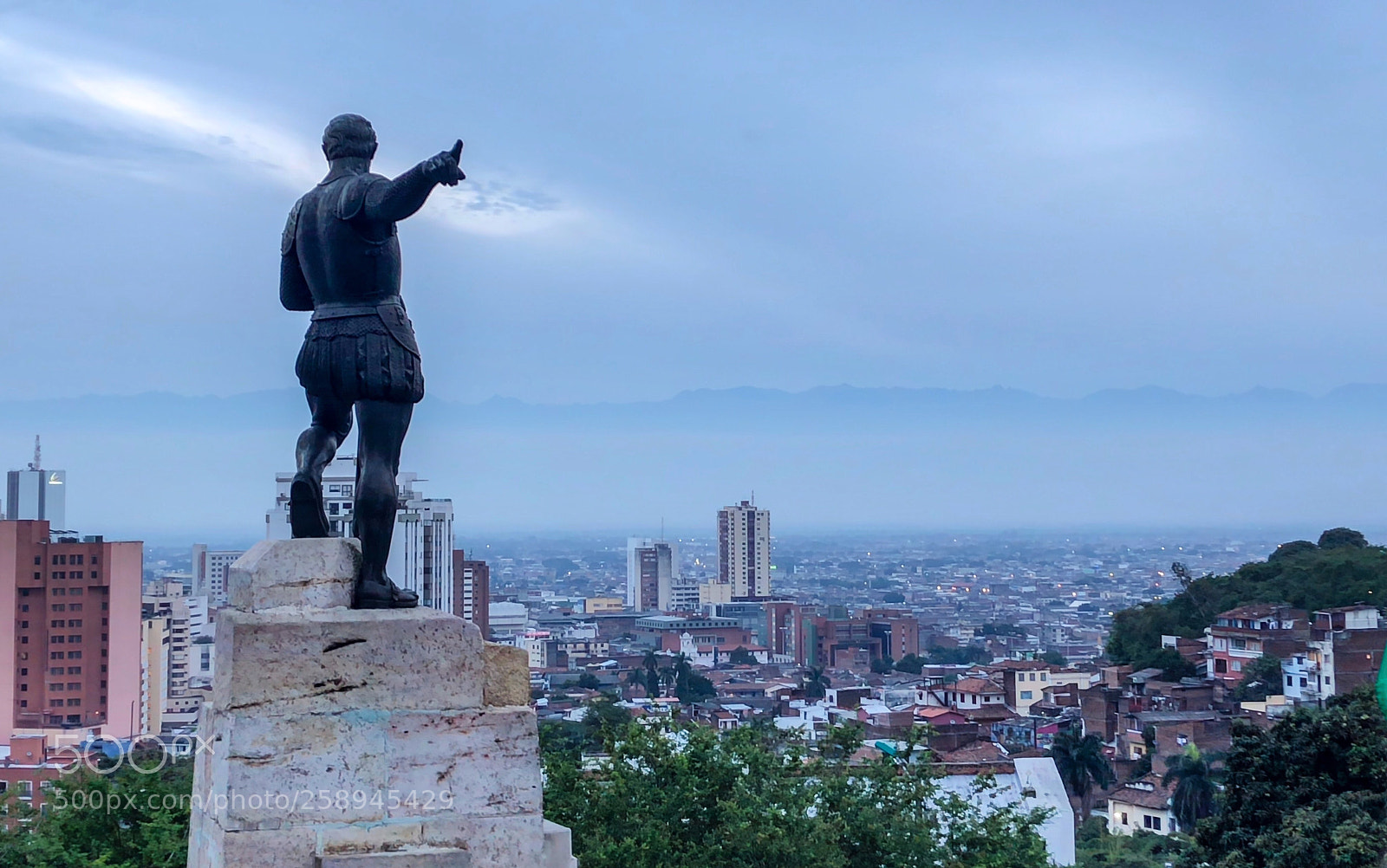 Apple iPhone 8 Plus sample photo. Colombian cities photography