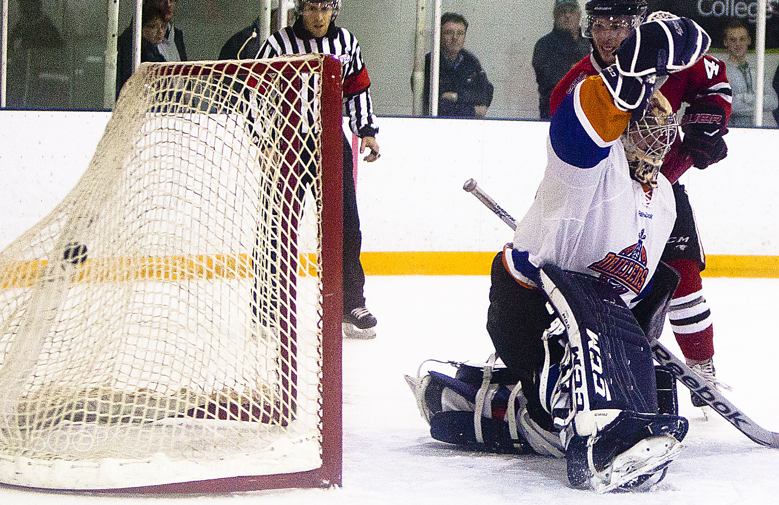 Canon EOS 5D Mark II sample photo. Goaltender missed photography