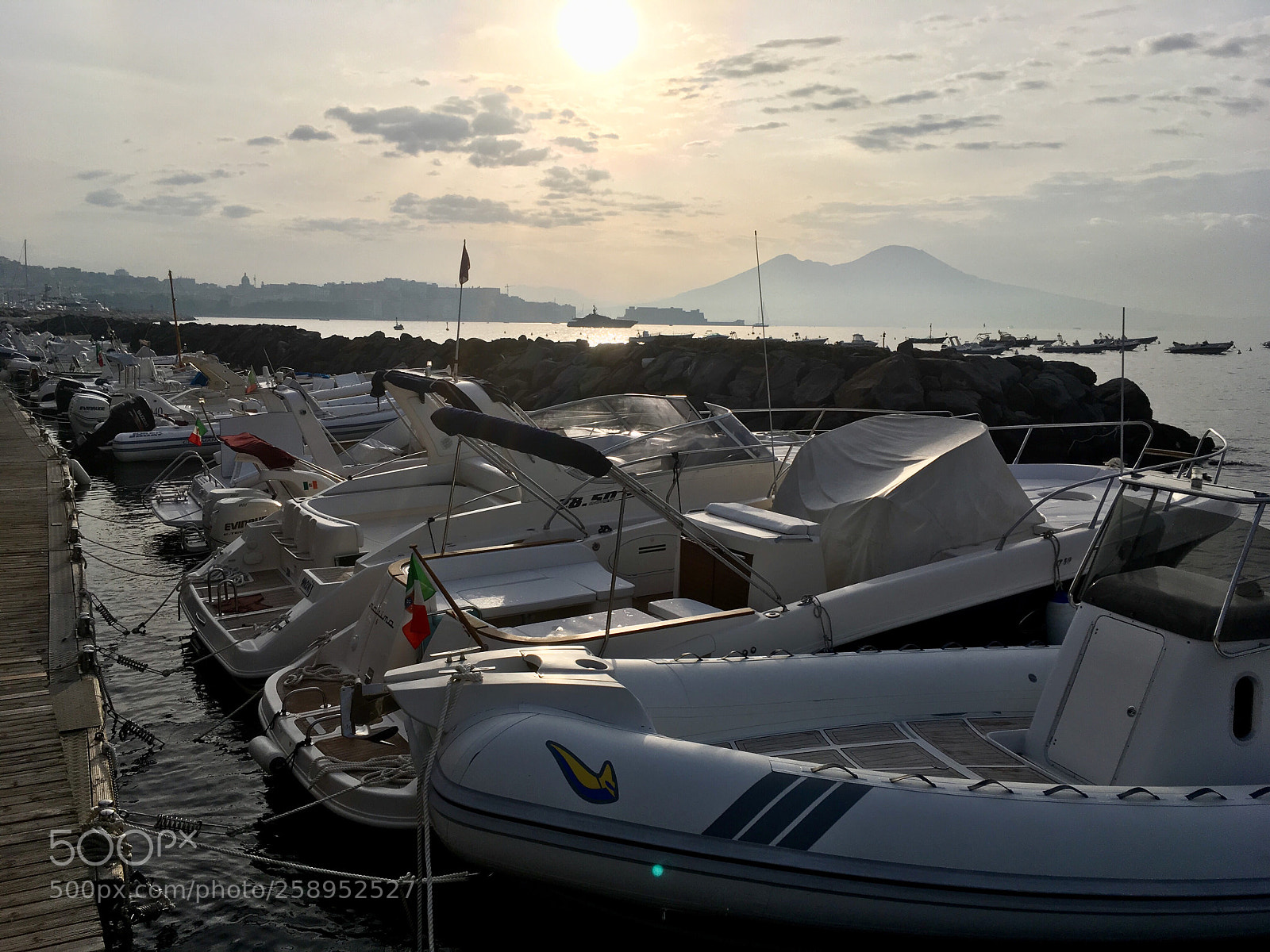 Apple iPhone SE sample photo. Napoli  photography