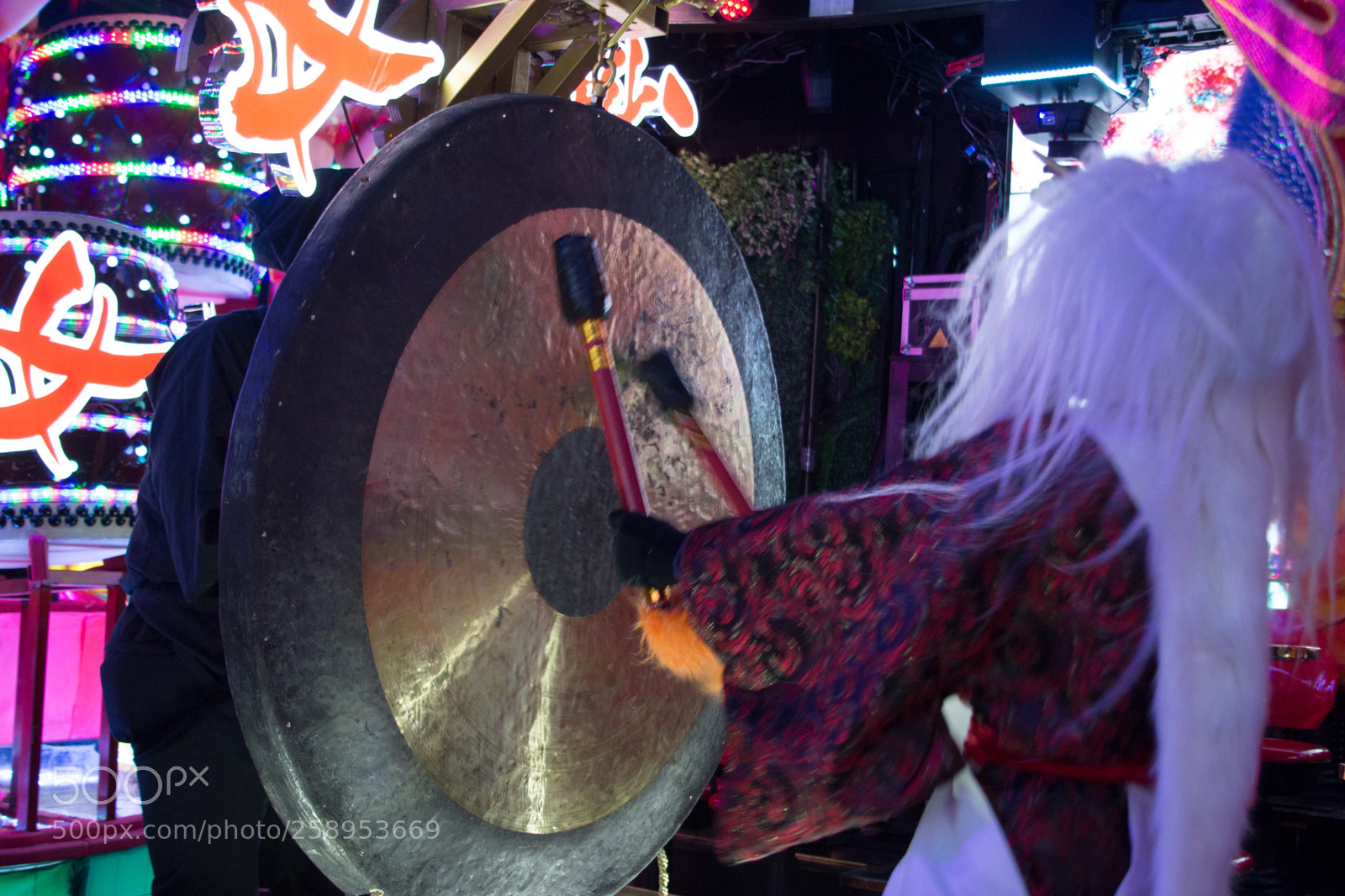 Canon EOS 700D (EOS Rebel T5i / EOS Kiss X7i) sample photo. Gong! photography