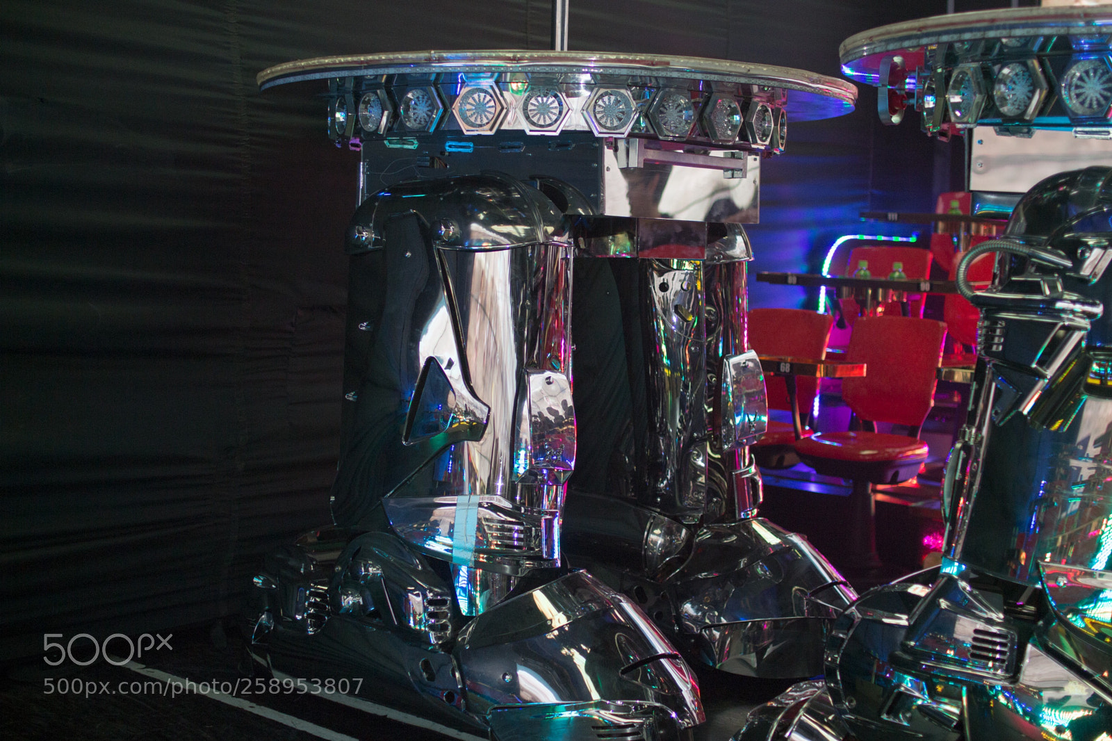 Canon EOS 700D (EOS Rebel T5i / EOS Kiss X7i) sample photo. Robot resturant photography