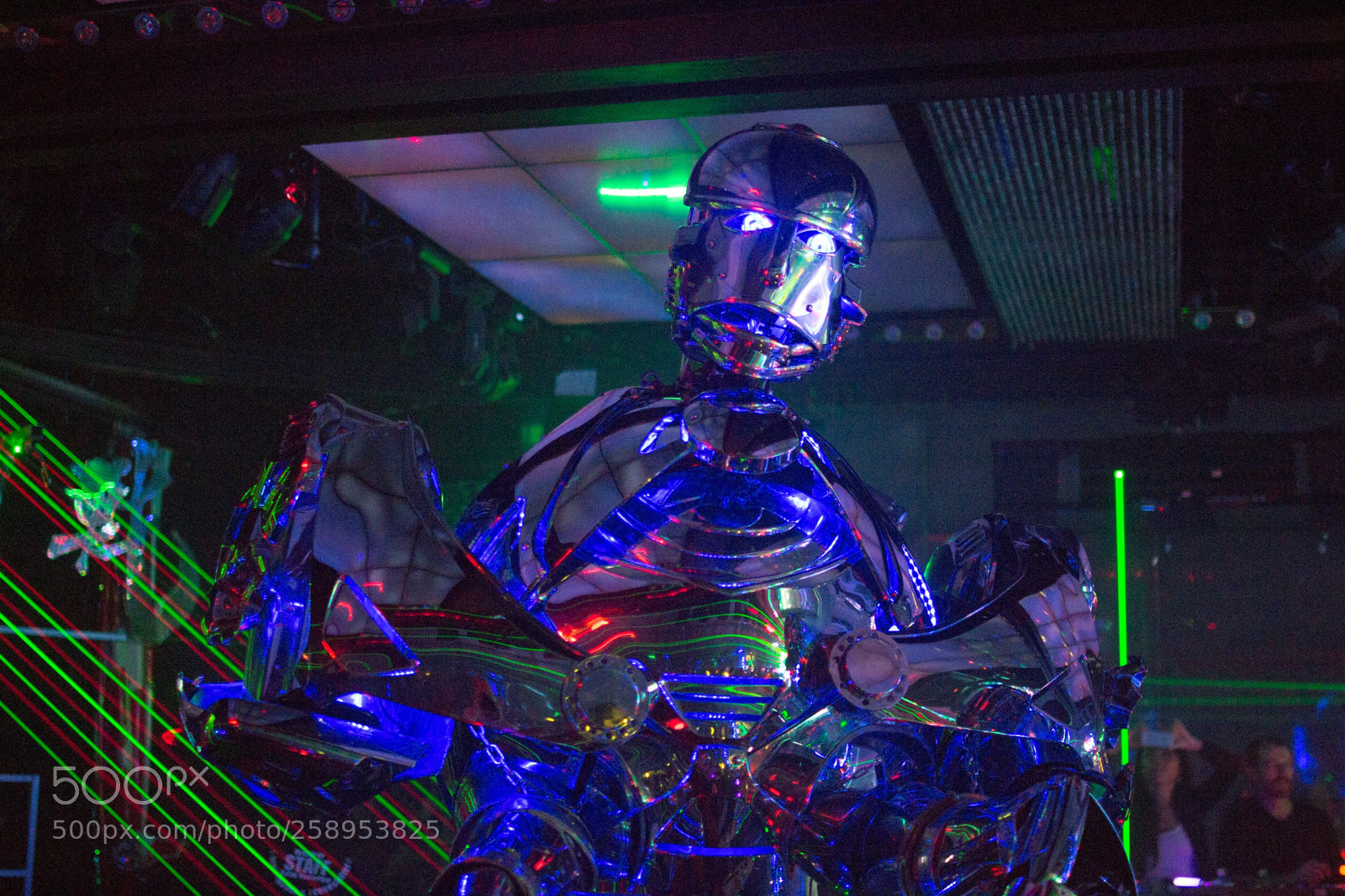 Canon EOS 700D (EOS Rebel T5i / EOS Kiss X7i) sample photo. Robot resturant photography