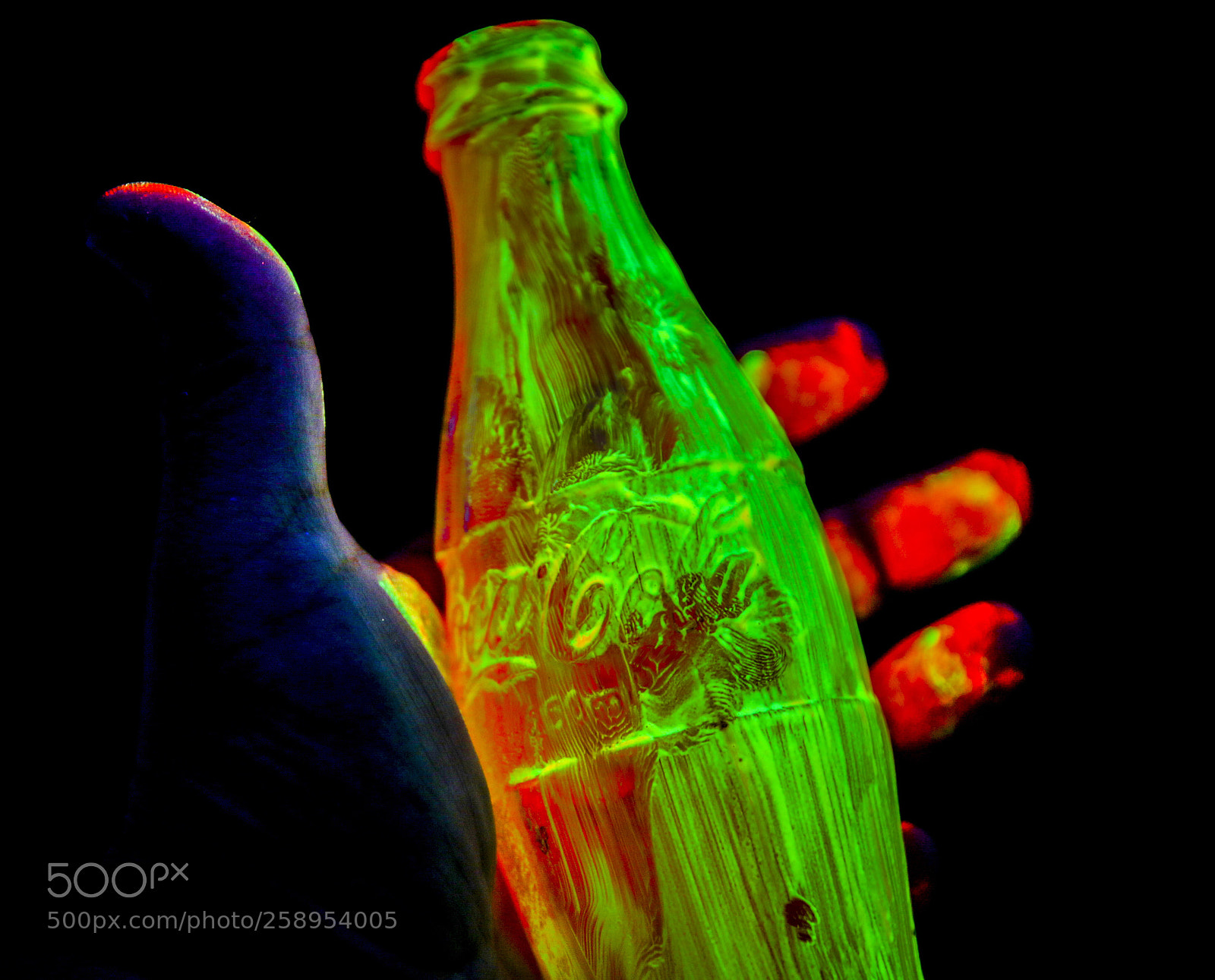 Canon EOS 70D sample photo. Daily coca-cola picture : neon photography