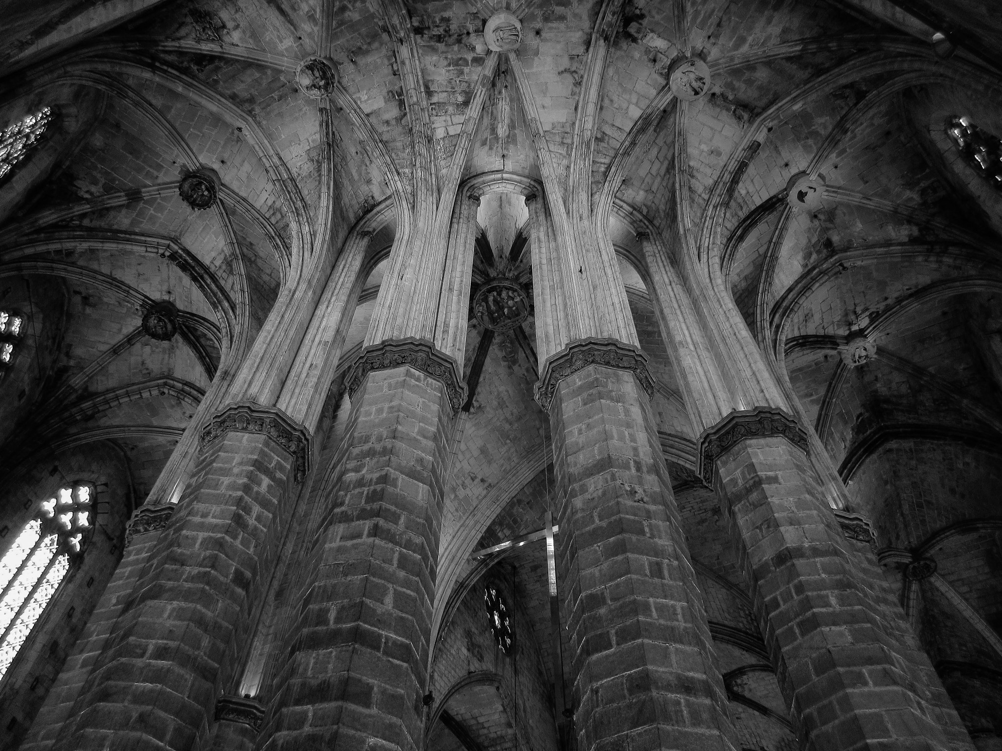 Canon PowerShot ELPH 340 HS (IXUS 265 HS / IXY 630) sample photo. Apse, basilica de santa maria de mar photography