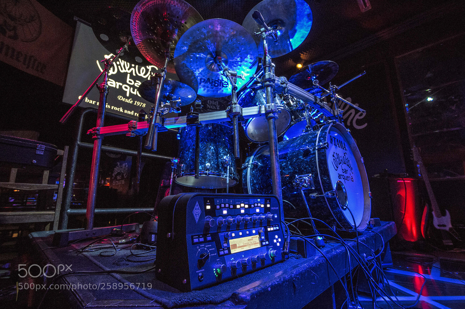 Canon EOS 6D sample photo. Rock stage photography