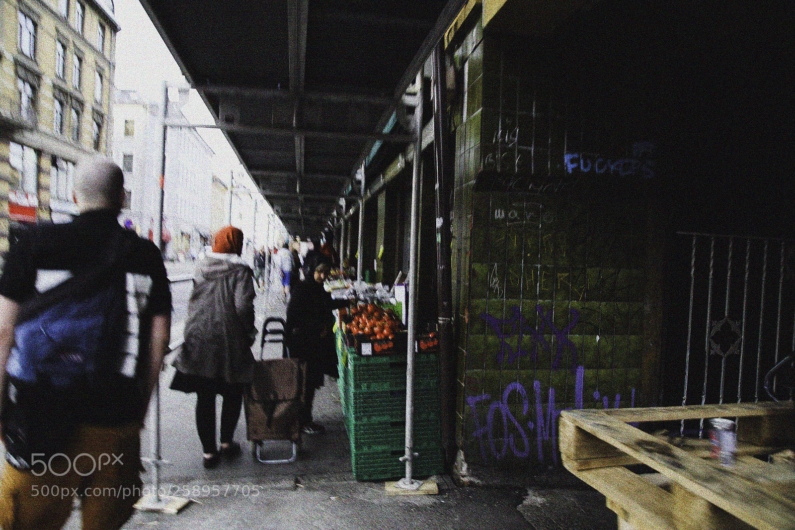 Canon EOS 6D sample photo. Street photography