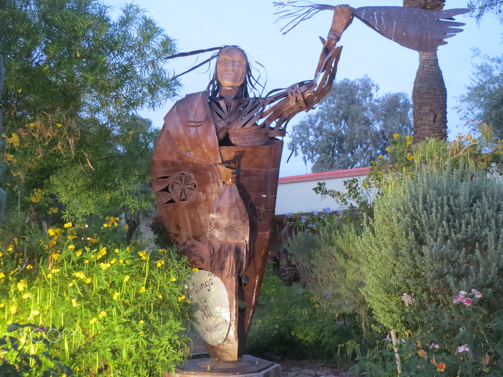 Canon PowerShot ELPH 530 HS (IXUS 510 HS / IXY 1) sample photo. Sculptures photography