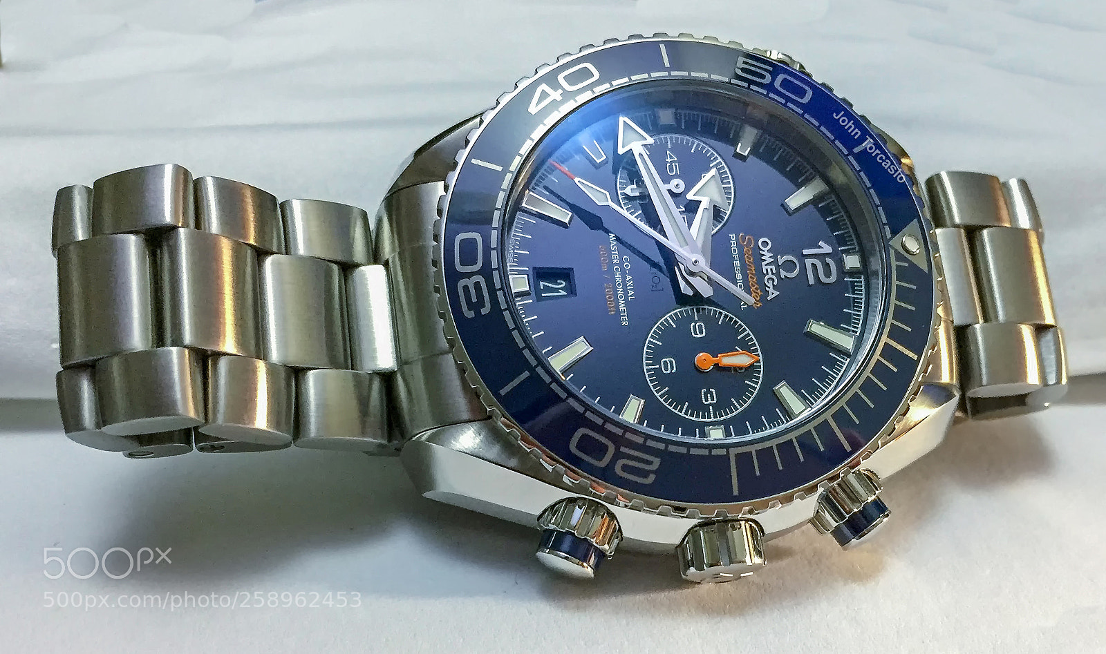 Apple iPhone 6 sample photo. Omega seamaster planet ocean photography