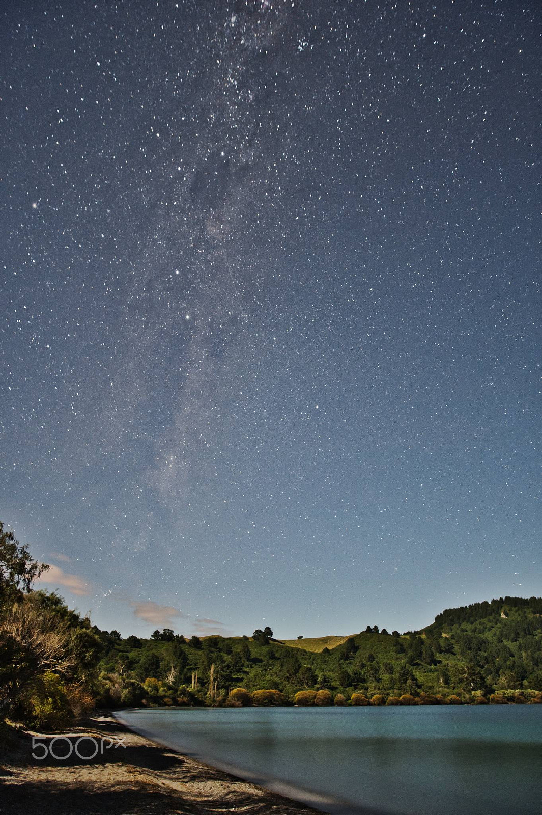 Nikon D7500 + Samyang 16mm F2 ED AS UMC CS sample photo. Whakaipo bay night time photography