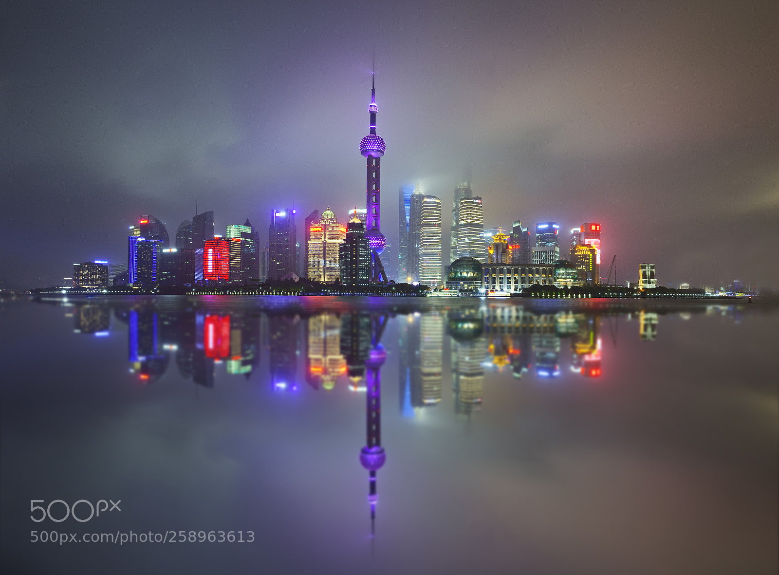 Canon EOS 5D Mark II sample photo. Shanghai skyline photography