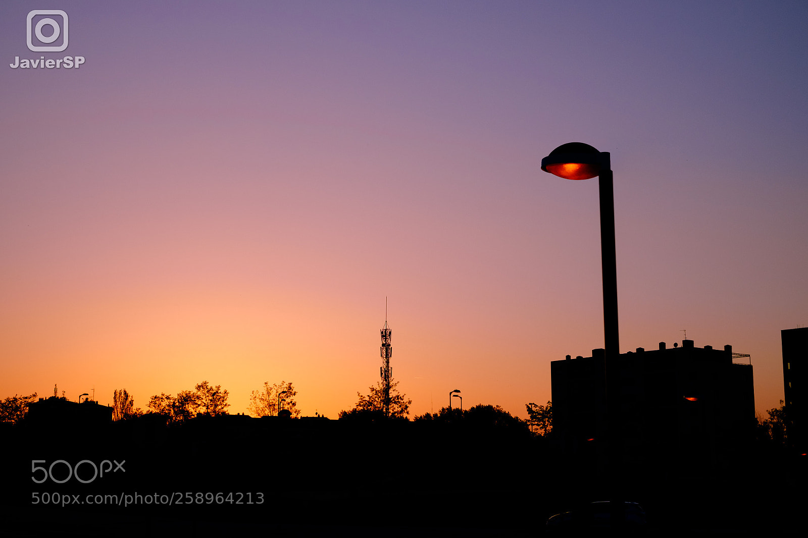 Fujifilm X-T10 sample photo. Light the sky photography