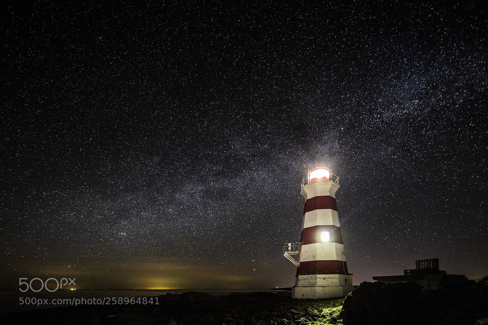 Canon EOS 6D sample photo. Western point light at photography