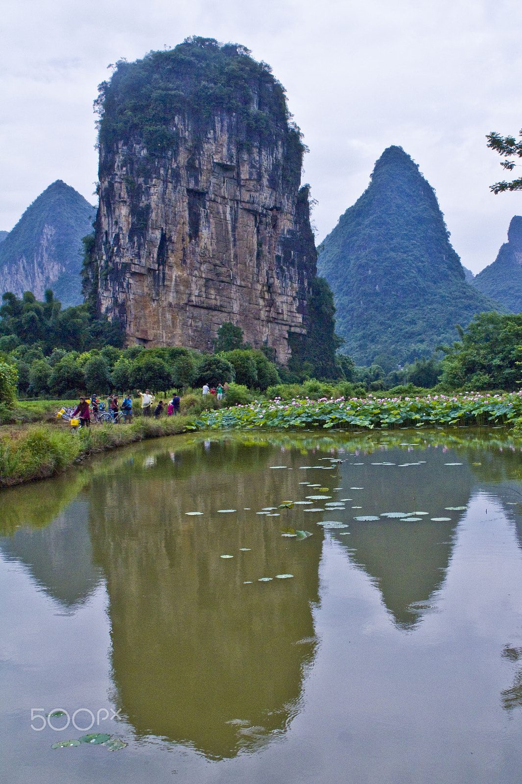 Canon EOS 600D (Rebel EOS T3i / EOS Kiss X5) sample photo. Landscape in xingping photography