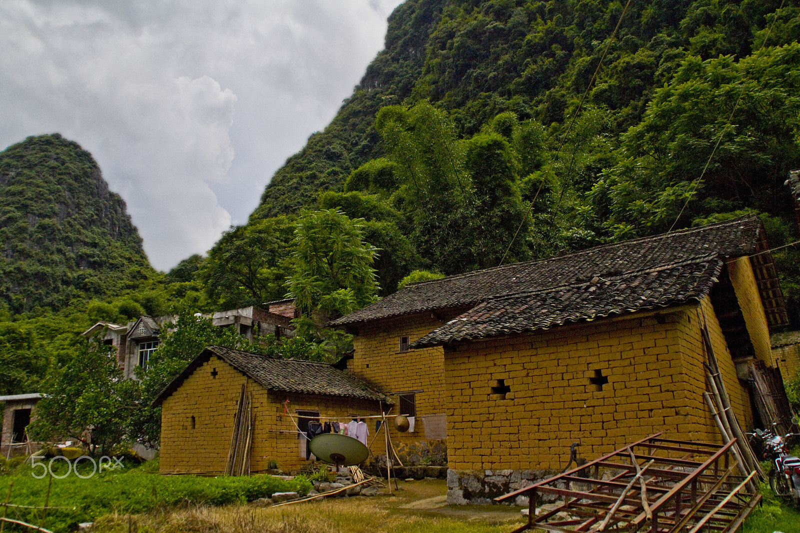 Canon EOS 600D (Rebel EOS T3i / EOS Kiss X5) sample photo. Landscape in xingping photography