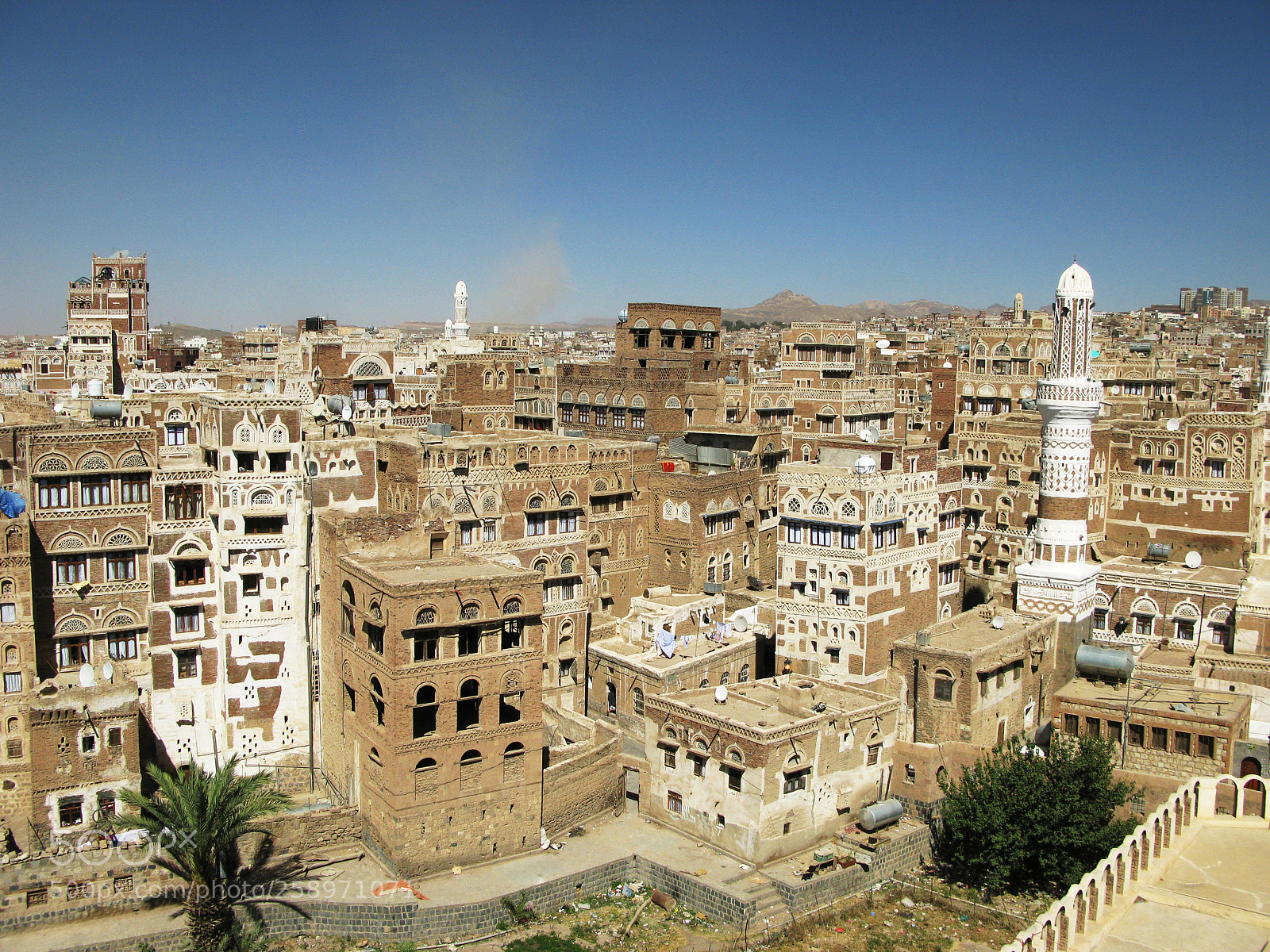 Canon POWERSHOT G9 sample photo. Sanaa old city, yemenia photography