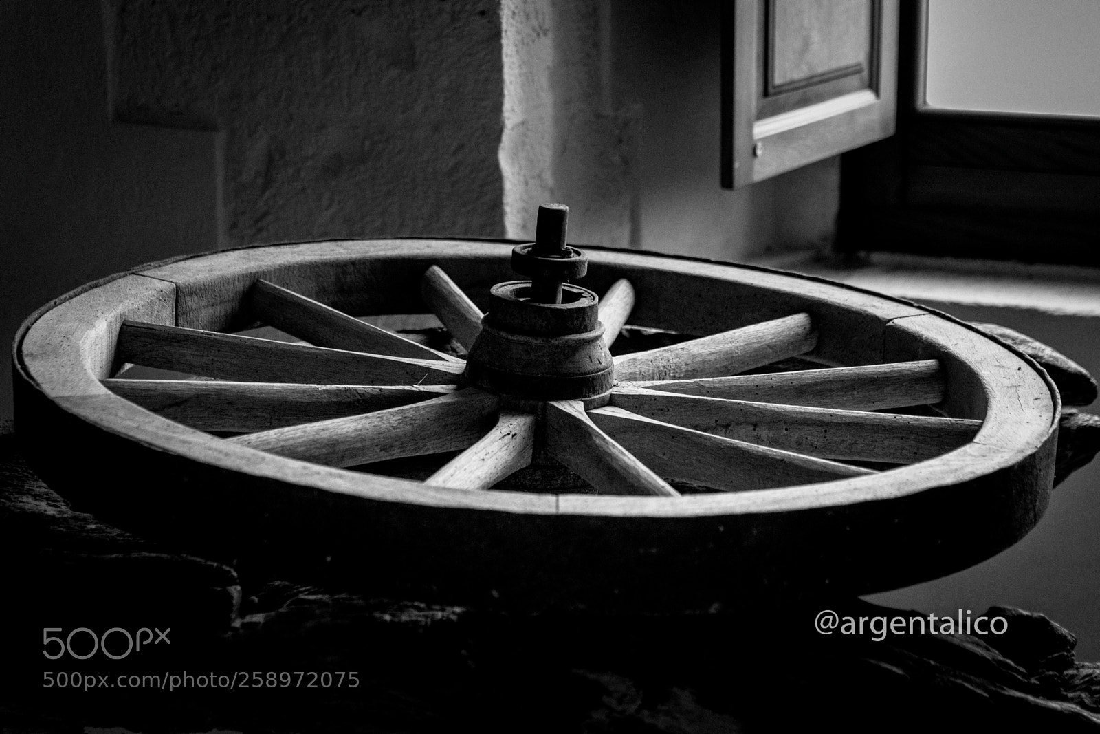 Nikon D3100 sample photo. La rueda del tiempo photography