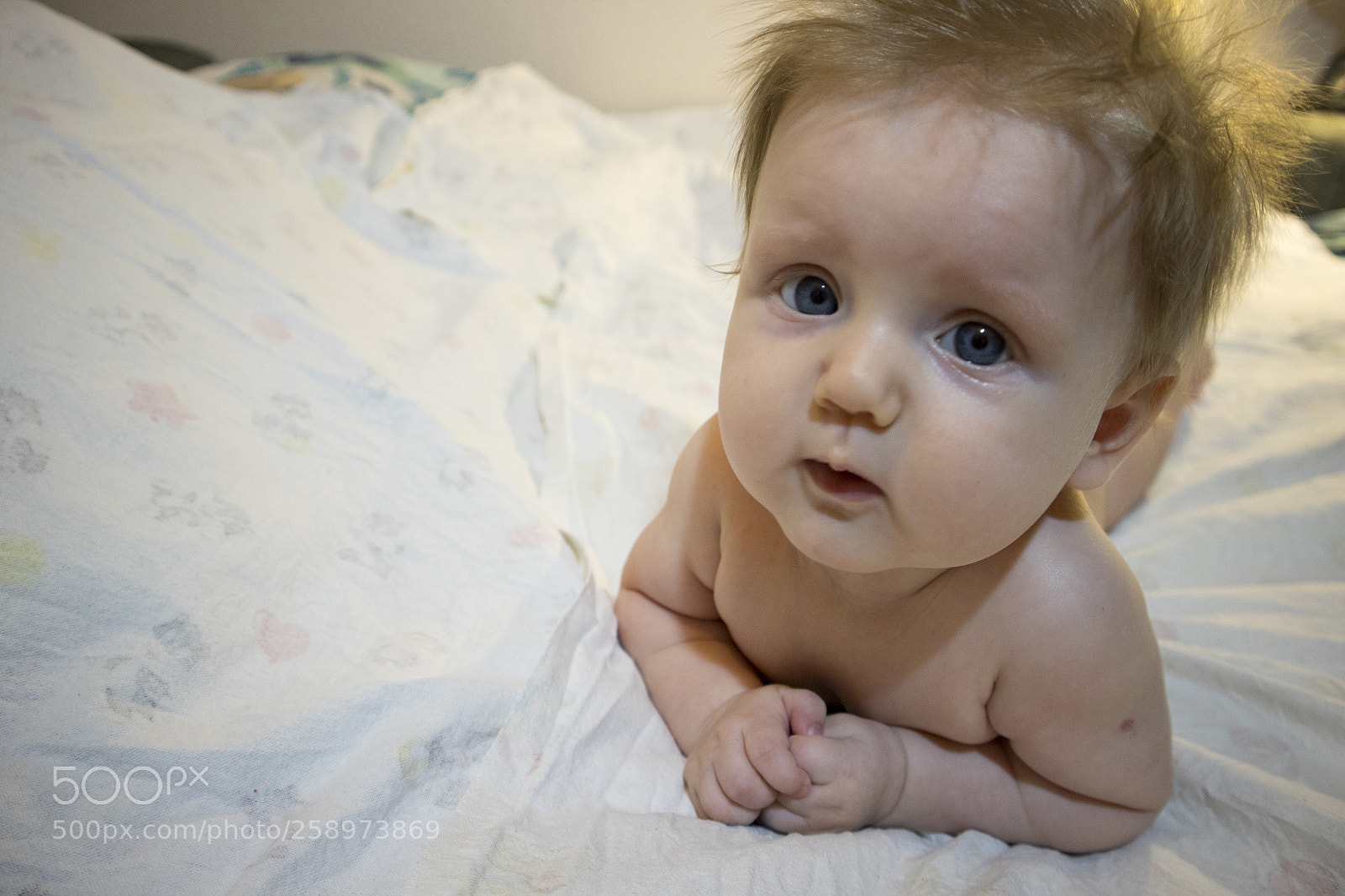 Canon EOS M10 sample photo. Nice baby photography