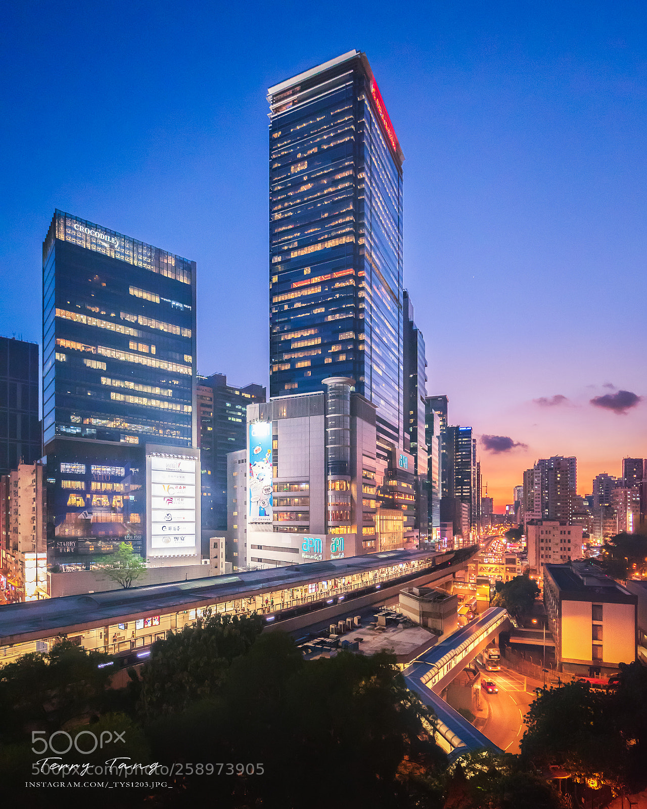 Nikon D5500 sample photo. Kwun tong at dusk photography