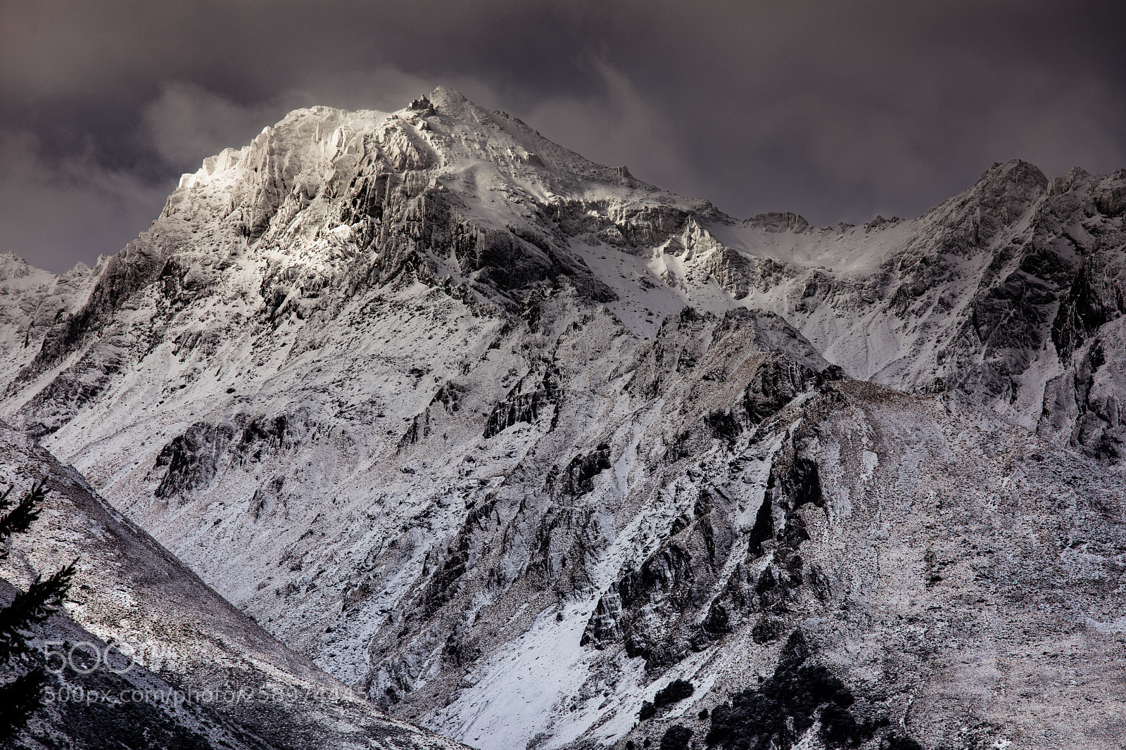 Canon EOS 5D Mark IV sample photo. Misty mountain photography
