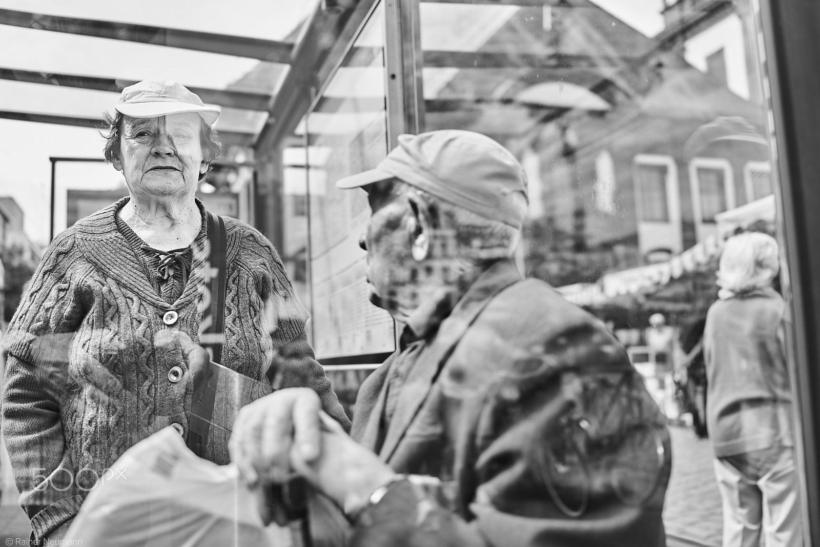 Sony Cyber-shot DSC-RX1R II sample photo. Frau 526 b&w photography
