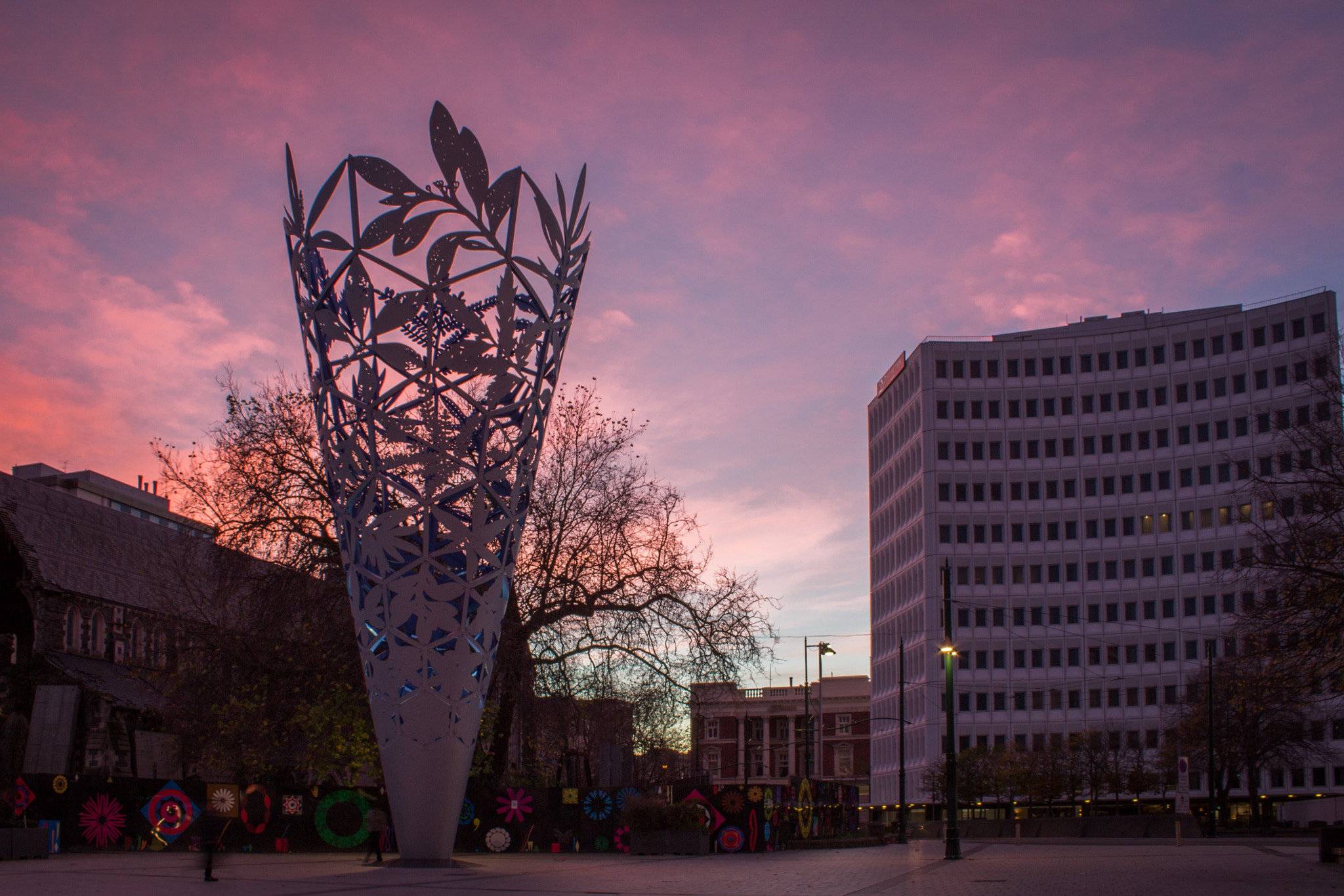 Canon EOS 600D (Rebel EOS T3i / EOS Kiss X5) sample photo. Dawn in cathedral square photography