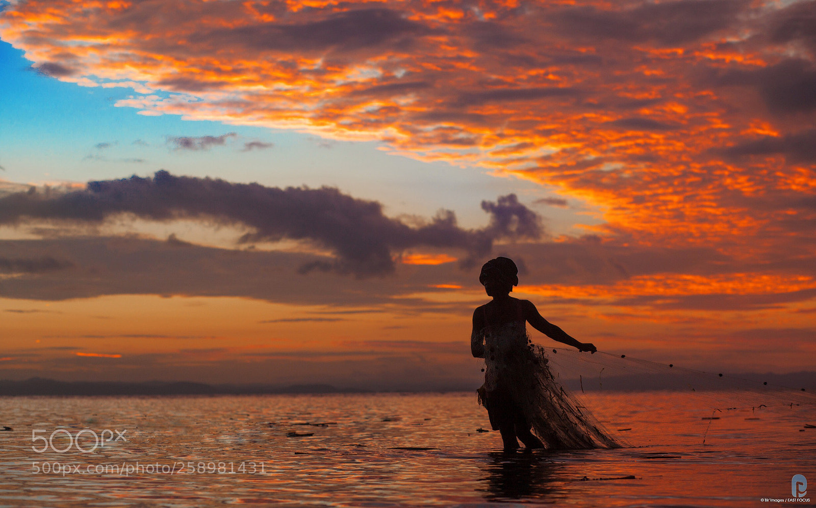Canon EOS 5D Mark II sample photo. « fisher women » photography