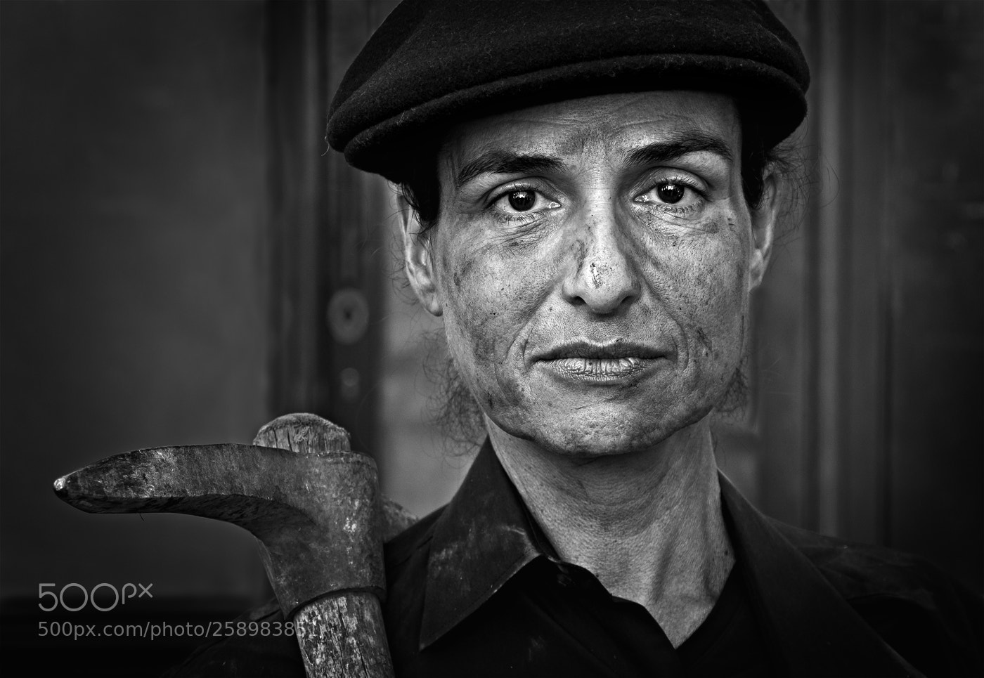 Olympus OM-D E-M1 sample photo. The miner photography