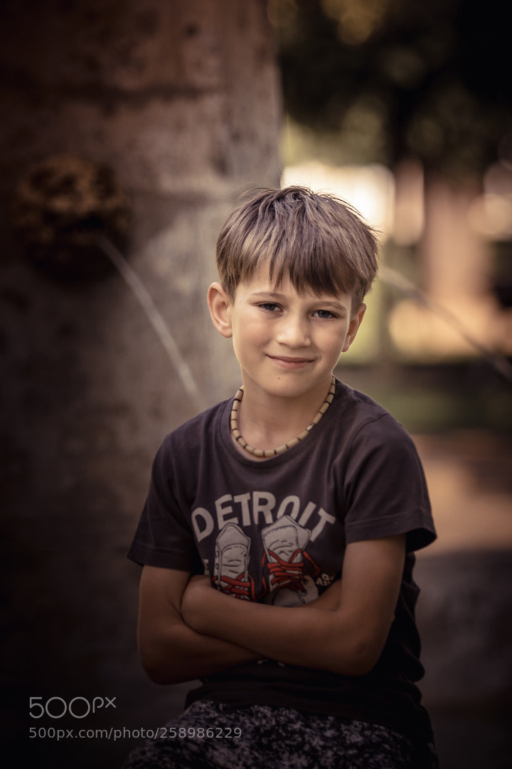Canon EOS 7D Mark II sample photo. Son photography