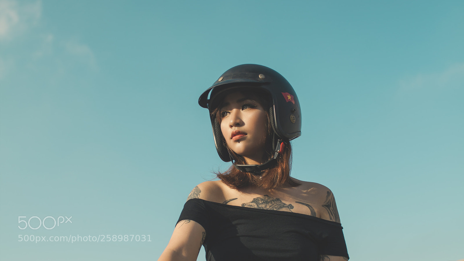 Canon EOS 5D Mark II sample photo. Sunshine photography