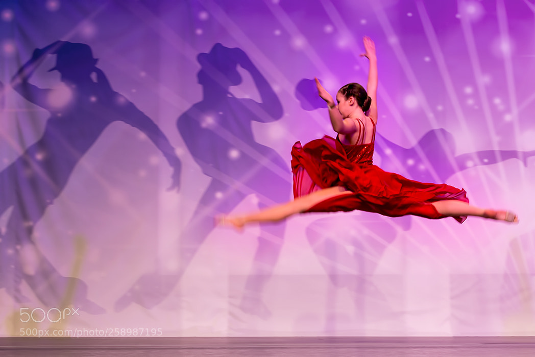 Canon EOS 6D sample photo. Sarah in flight photography