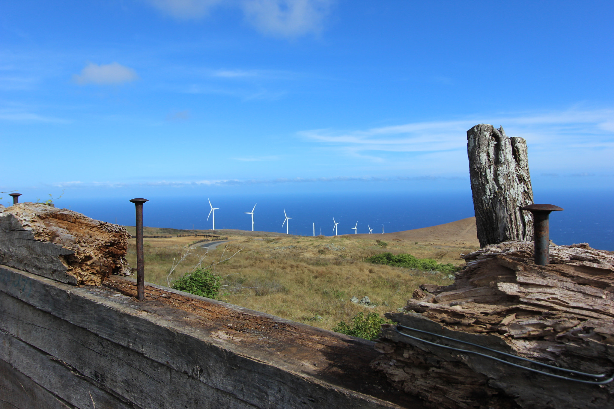 Canon EOS 600D (Rebel EOS T3i / EOS Kiss X5) + Canon EF-S 10-22mm F3.5-4.5 USM sample photo. Windmills in south maui ranch photography