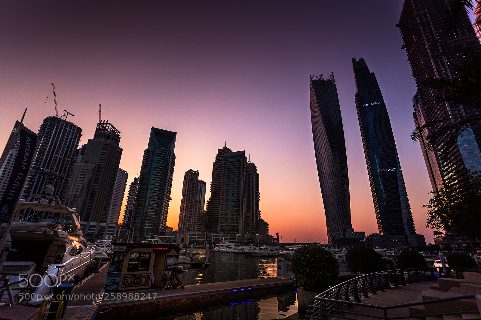 Canon EOS 5D Mark IV sample photo. Sunset at marina photography