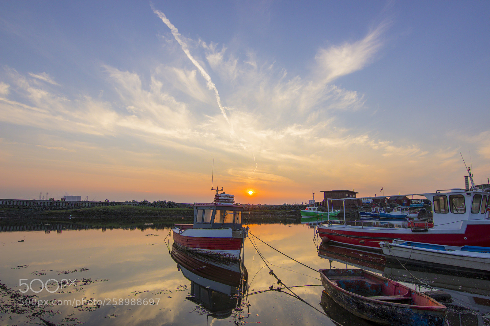 Canon EOS 600D (Rebel EOS T3i / EOS Kiss X5) sample photo. Soute gare sunset photography