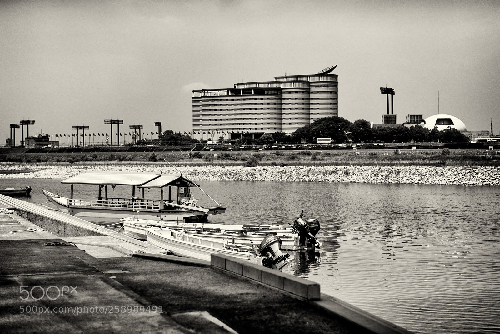 Nikon D810 sample photo. River,ship & hotel photography