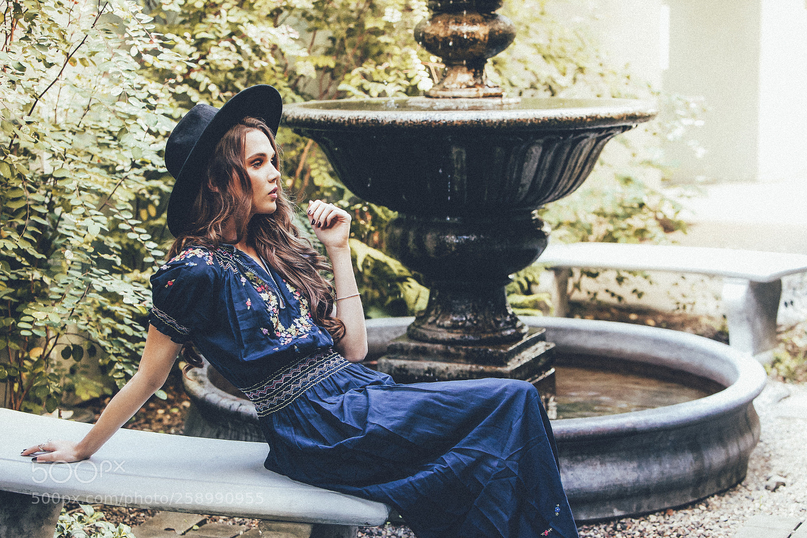 Canon EOS 5D Mark II sample photo. Retro mood photography