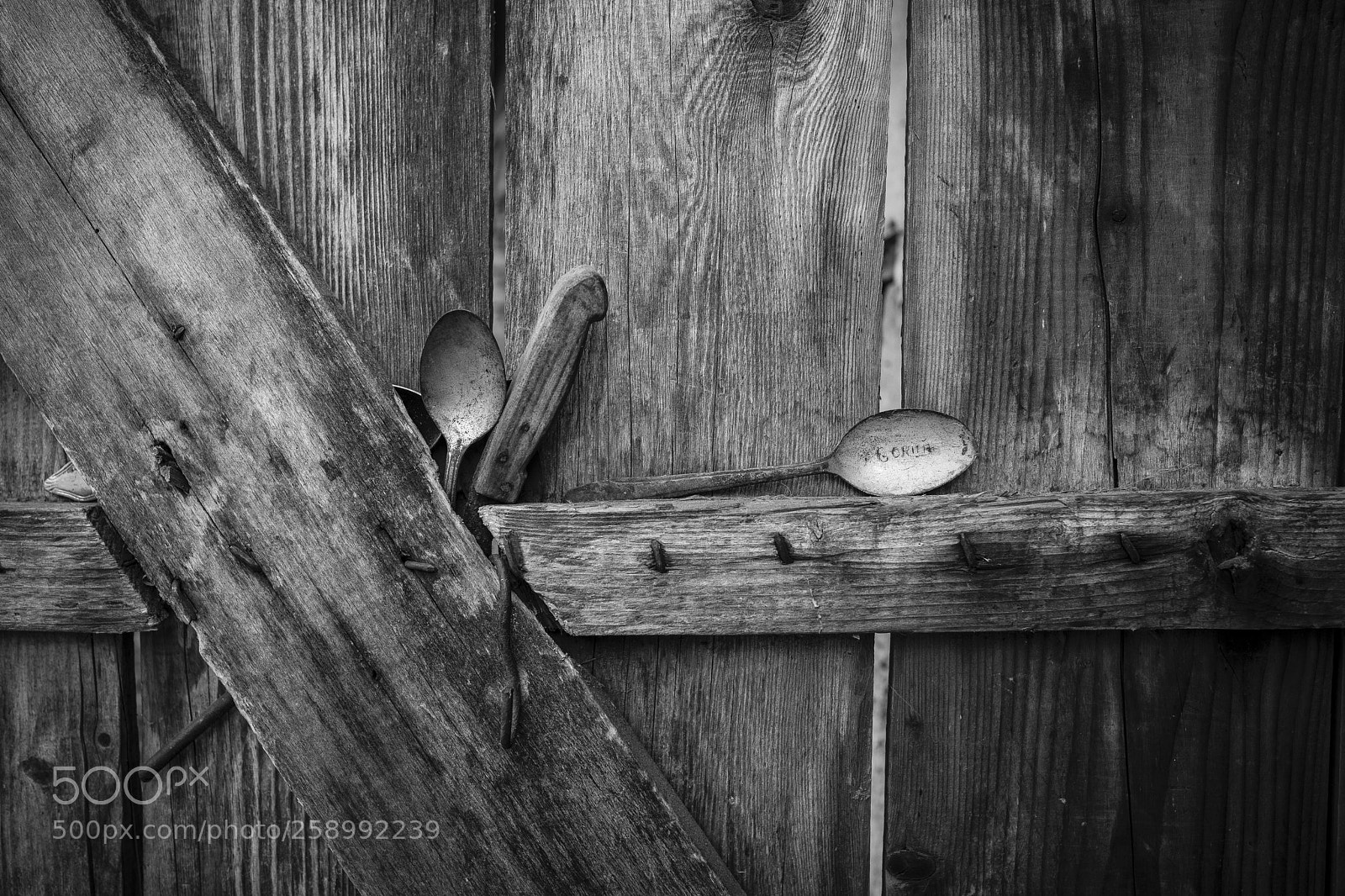 Canon EOS 5D Mark IV sample photo. Still life with barn photography
